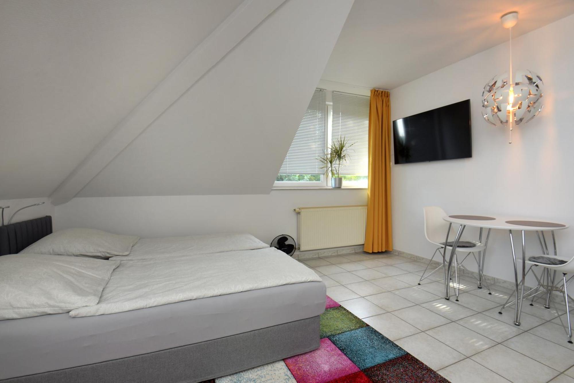 Studioappartment Saaleblick Рудолщат Екстериор снимка
